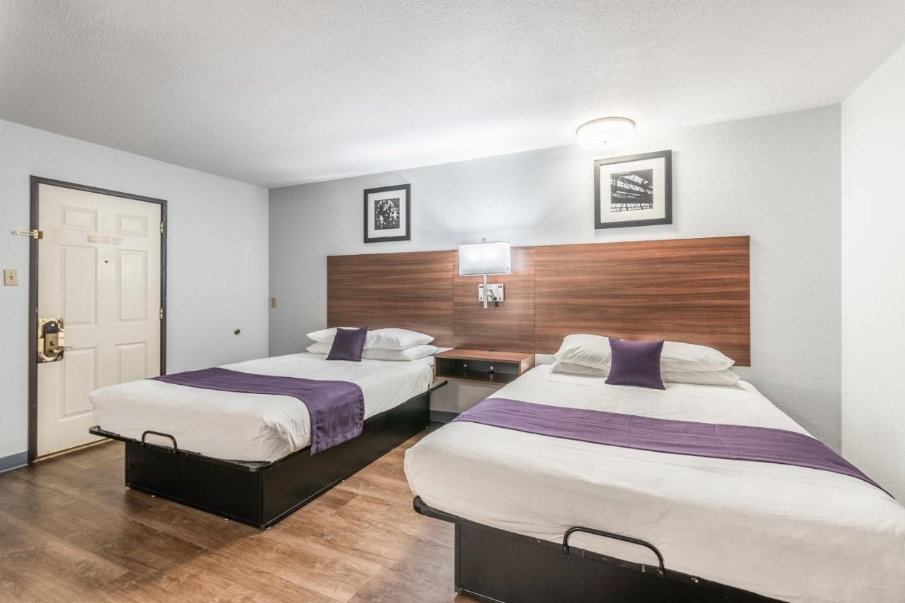 Americas Best Value Inn Серсі Екстер'єр фото